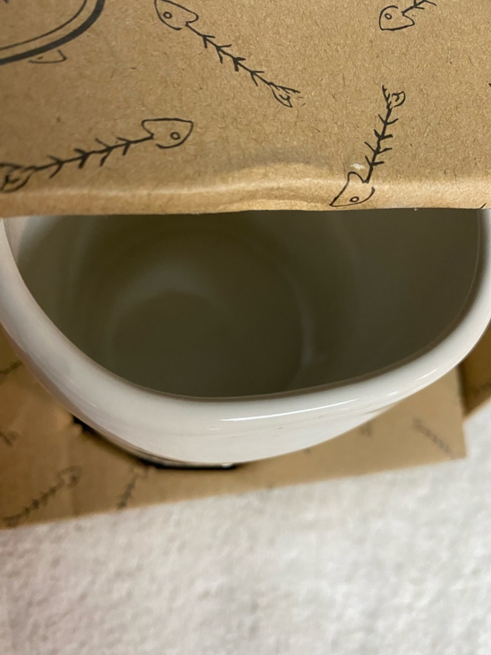 Rae Dunn White Ceramic "CAT MOM" & "MEOW" Mug Set - Picture 4 of 4